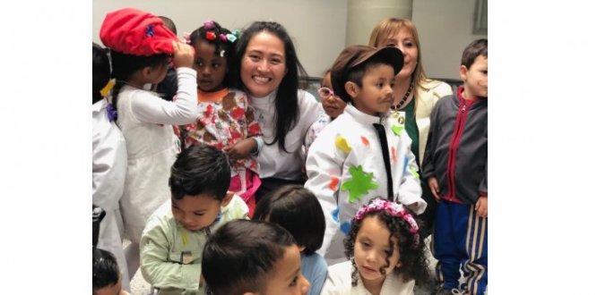 Imagen Alcaldesa Johanna Paola Bocanegra con Niños 