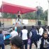 Jóvenes bailando